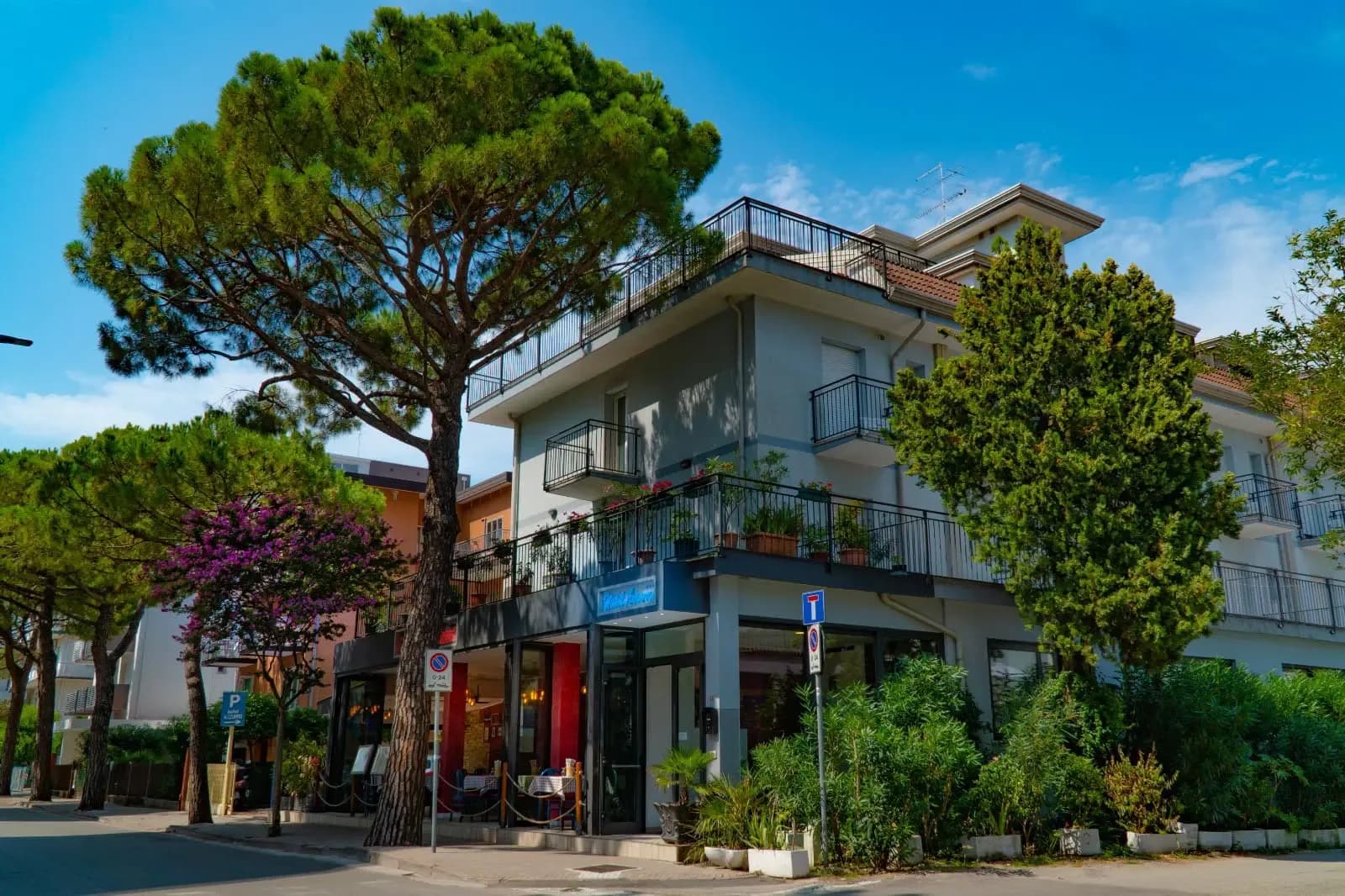 Hotel Azzurro